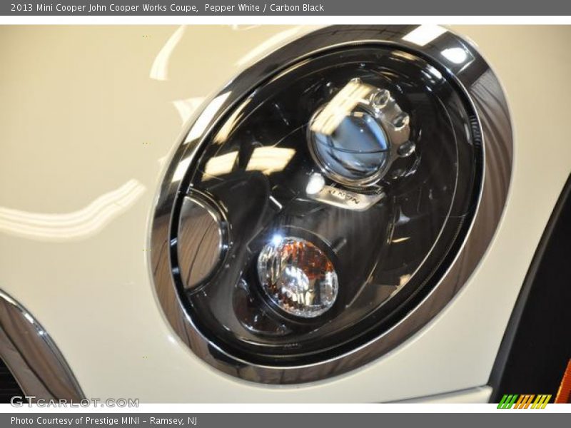 Pepper White / Carbon Black 2013 Mini Cooper John Cooper Works Coupe