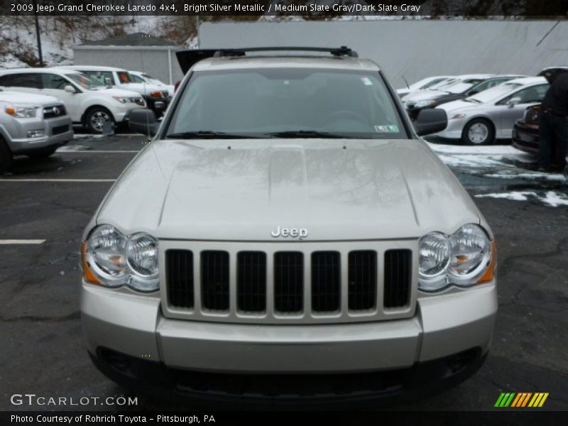 Bright Silver Metallic / Medium Slate Gray/Dark Slate Gray 2009 Jeep Grand Cherokee Laredo 4x4