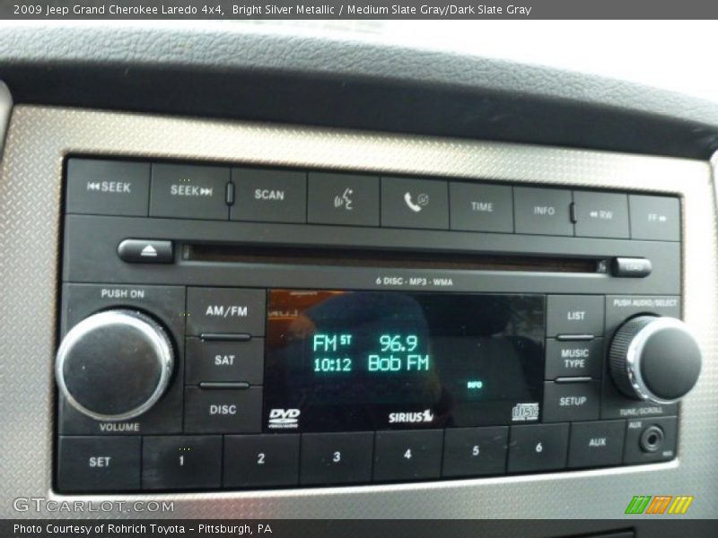 Bright Silver Metallic / Medium Slate Gray/Dark Slate Gray 2009 Jeep Grand Cherokee Laredo 4x4