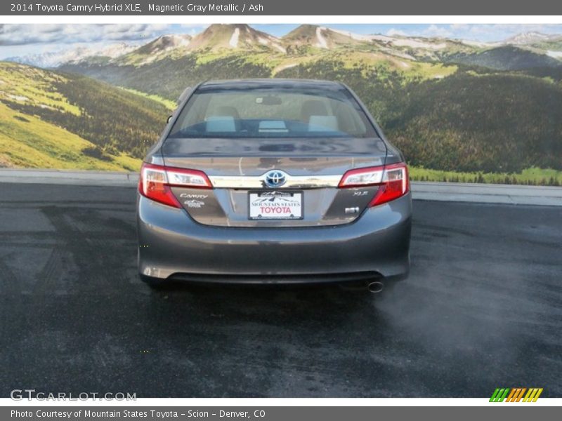 Magnetic Gray Metallic / Ash 2014 Toyota Camry Hybrid XLE