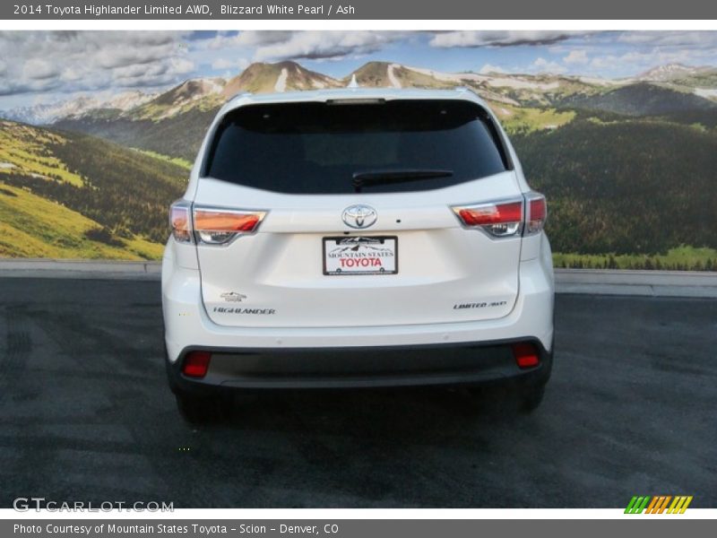 Blizzard White Pearl / Ash 2014 Toyota Highlander Limited AWD