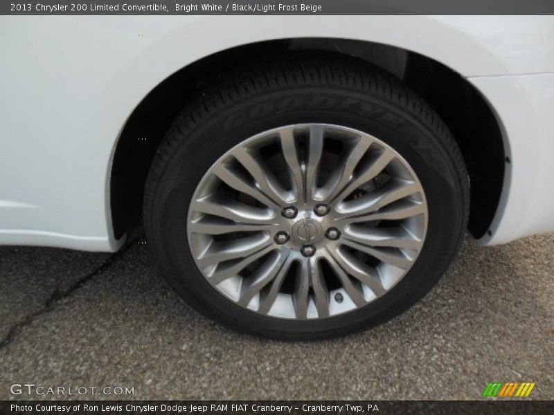 Bright White / Black/Light Frost Beige 2013 Chrysler 200 Limited Convertible
