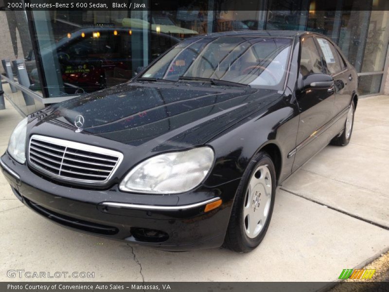 Front 3/4 View of 2002 S 600 Sedan