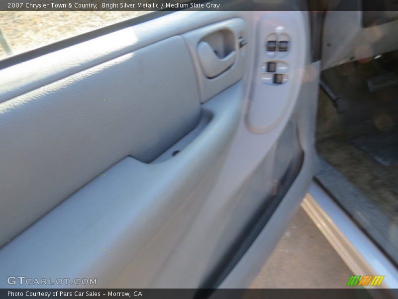 Bright Silver Metallic / Medium Slate Gray 2007 Chrysler Town & Country
