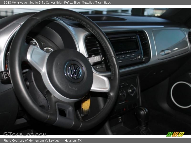 Dashboard of 2013 Beetle 2.5L Convertible