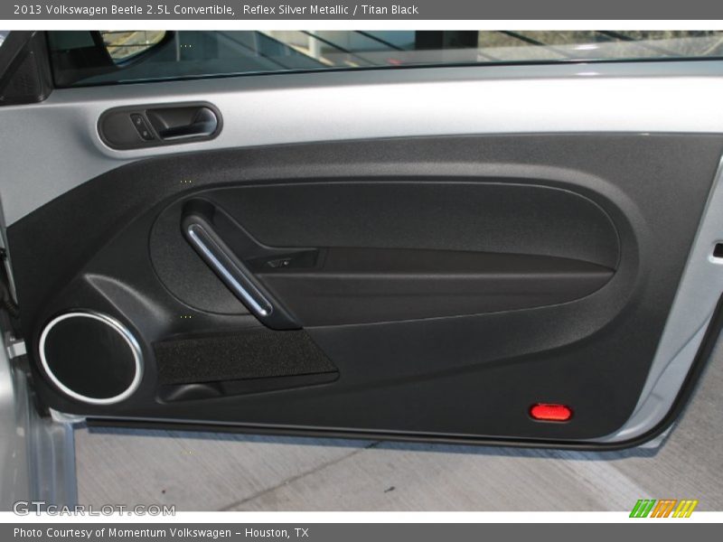 Door Panel of 2013 Beetle 2.5L Convertible