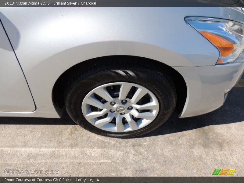Brilliant Silver / Charcoal 2013 Nissan Altima 2.5 S