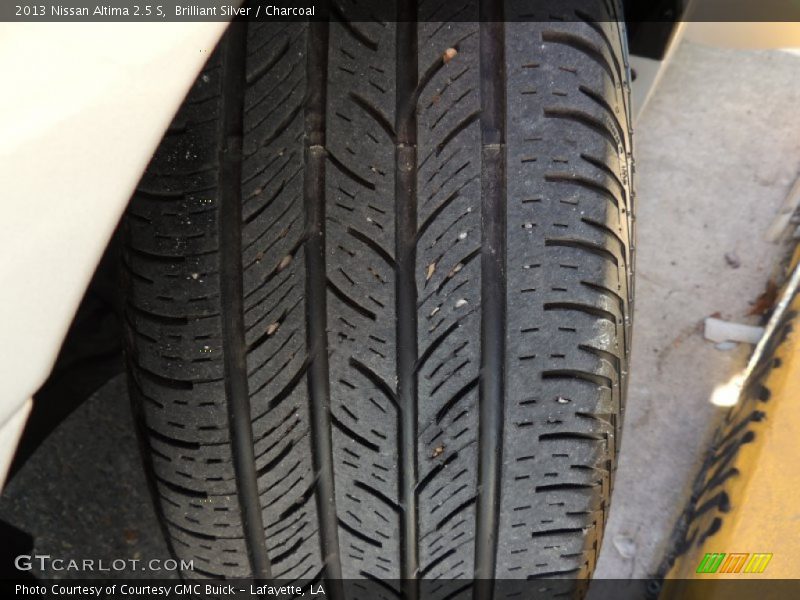 Brilliant Silver / Charcoal 2013 Nissan Altima 2.5 S