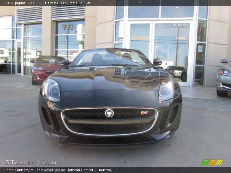 Ultimate Black Metallic / Jet 2014 Jaguar F-TYPE S