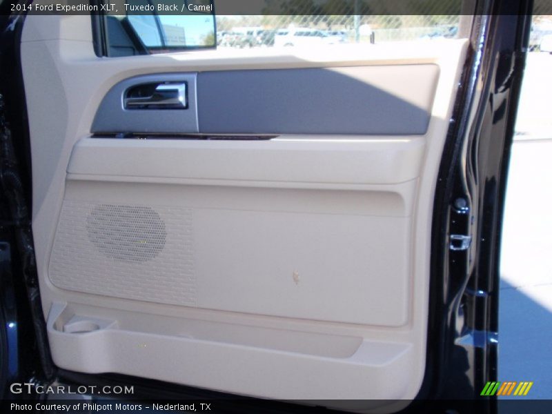 Tuxedo Black / Camel 2014 Ford Expedition XLT