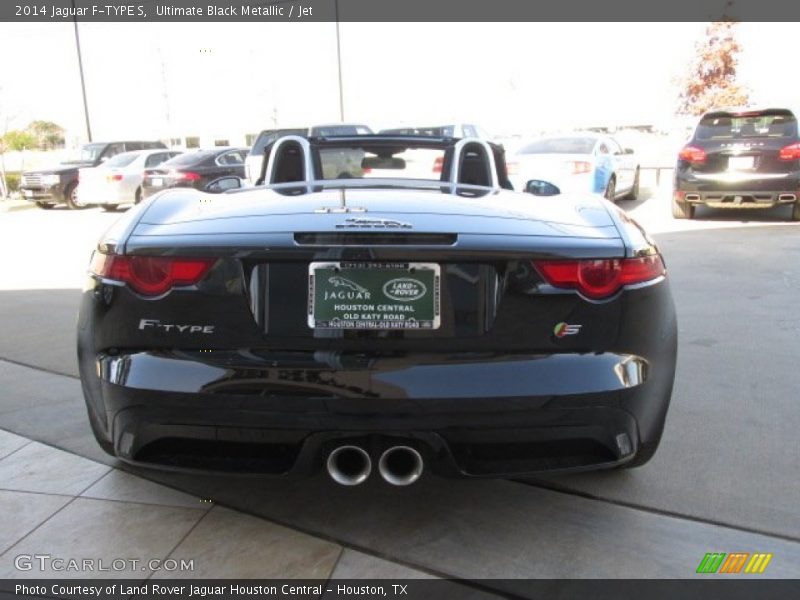 Ultimate Black Metallic / Jet 2014 Jaguar F-TYPE S