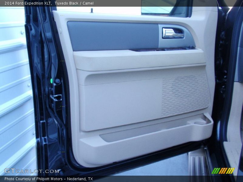 Tuxedo Black / Camel 2014 Ford Expedition XLT
