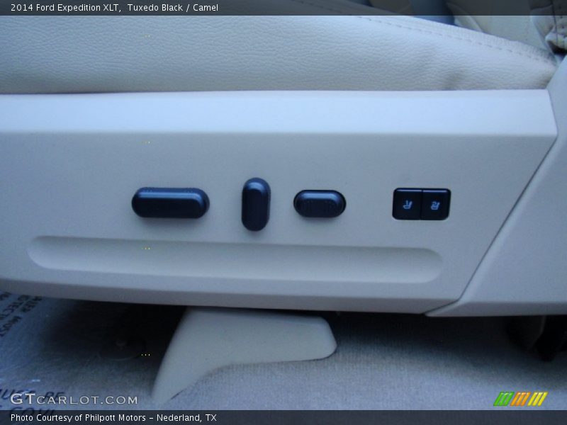 Tuxedo Black / Camel 2014 Ford Expedition XLT