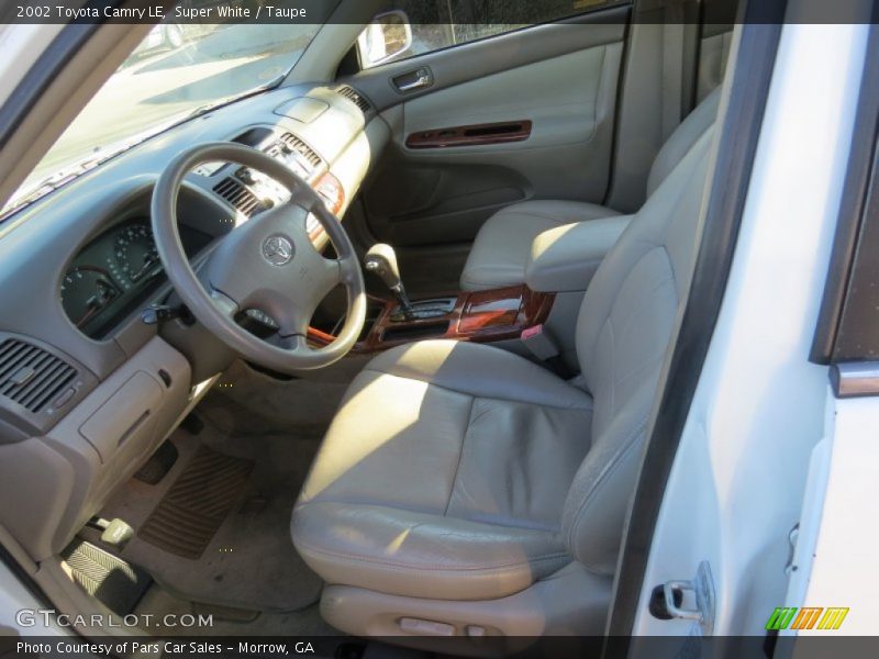 Super White / Taupe 2002 Toyota Camry LE
