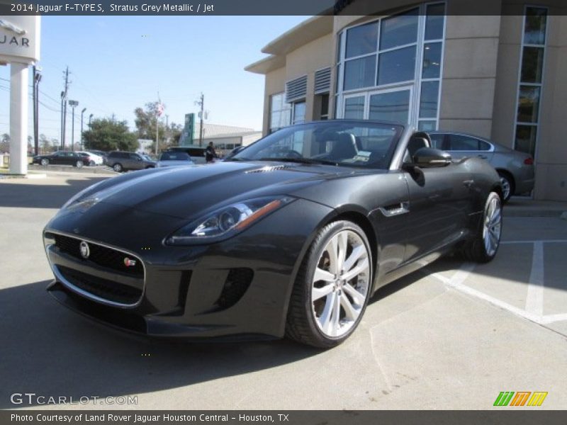 Front 3/4 View of 2014 F-TYPE S