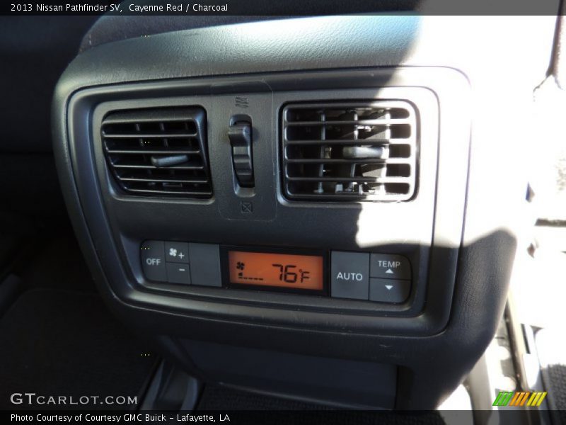 Cayenne Red / Charcoal 2013 Nissan Pathfinder SV