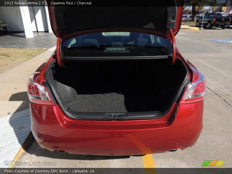 Cayenne Red / Charcoal 2013 Nissan Altima 2.5 S