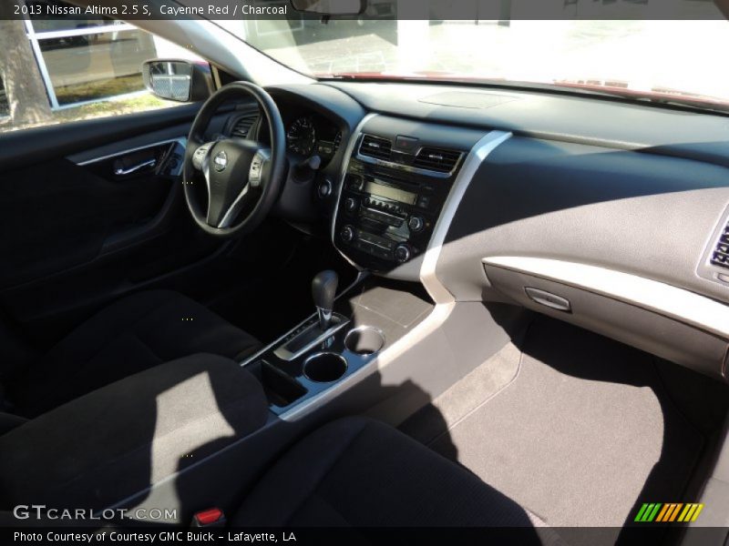 Cayenne Red / Charcoal 2013 Nissan Altima 2.5 S