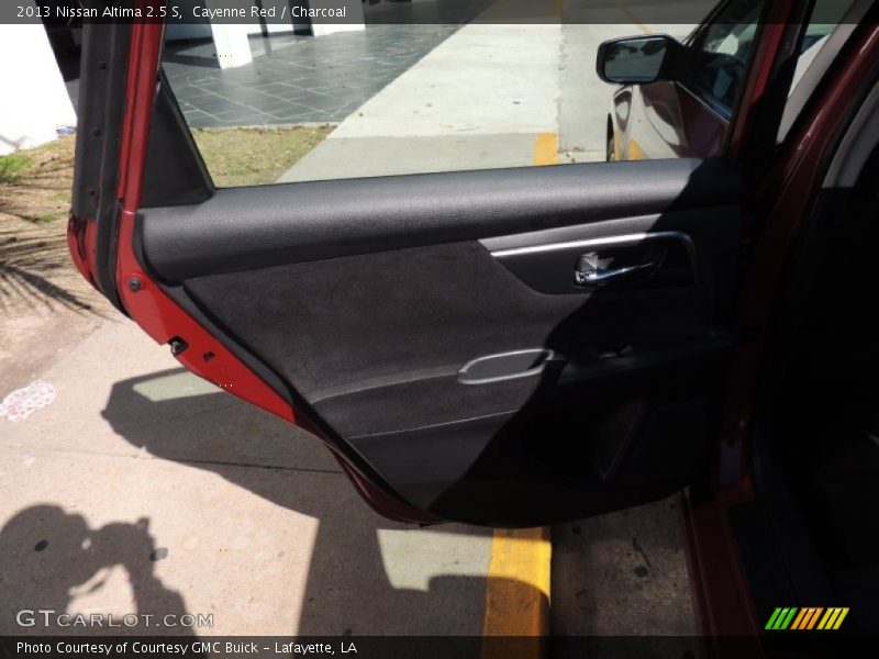Cayenne Red / Charcoal 2013 Nissan Altima 2.5 S