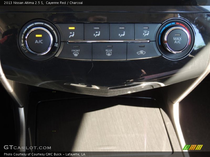 Cayenne Red / Charcoal 2013 Nissan Altima 2.5 S
