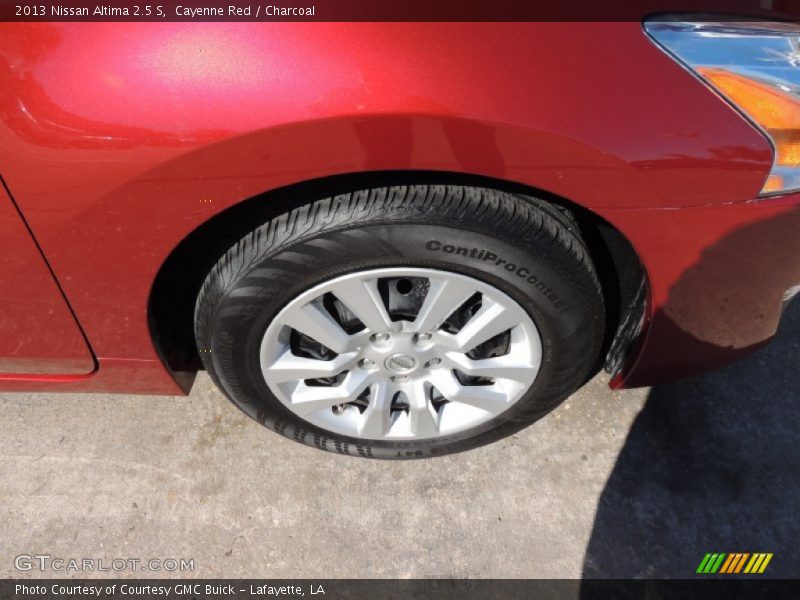 Cayenne Red / Charcoal 2013 Nissan Altima 2.5 S