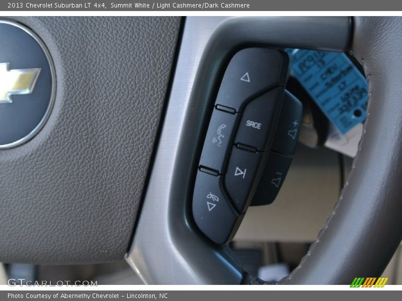 Summit White / Light Cashmere/Dark Cashmere 2013 Chevrolet Suburban LT 4x4