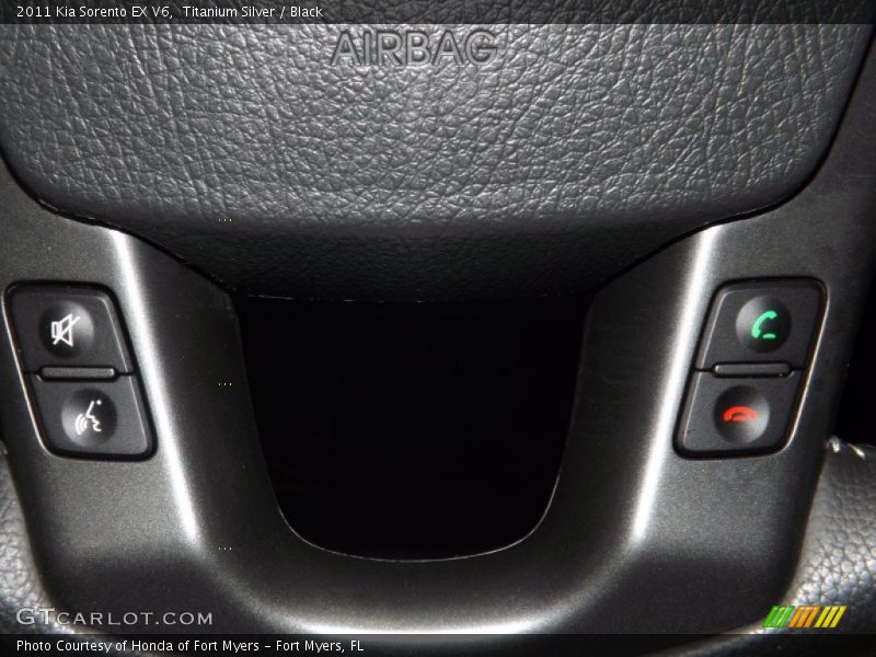 Titanium Silver / Black 2011 Kia Sorento EX V6