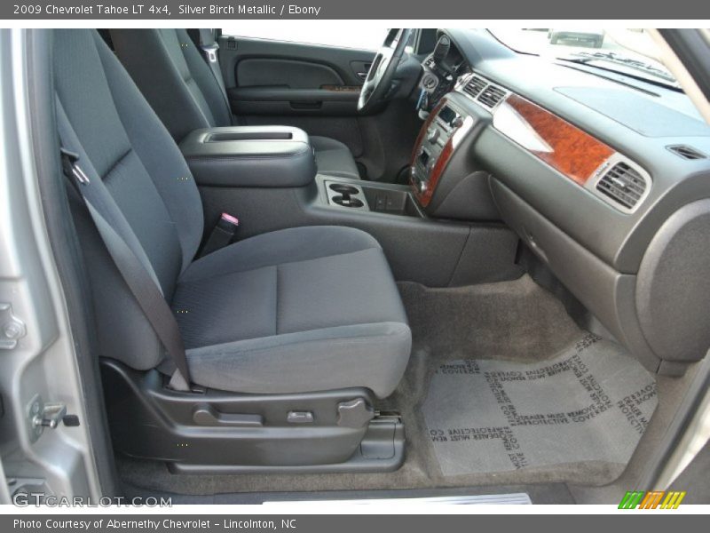 Silver Birch Metallic / Ebony 2009 Chevrolet Tahoe LT 4x4