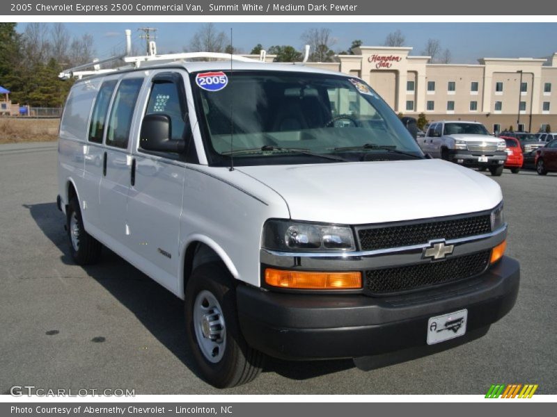 Summit White / Medium Dark Pewter 2005 Chevrolet Express 2500 Commercial Van