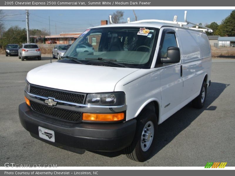 Summit White / Medium Dark Pewter 2005 Chevrolet Express 2500 Commercial Van