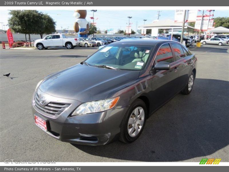 Magnetic Gray Metallic / Ash 2009 Toyota Camry LE