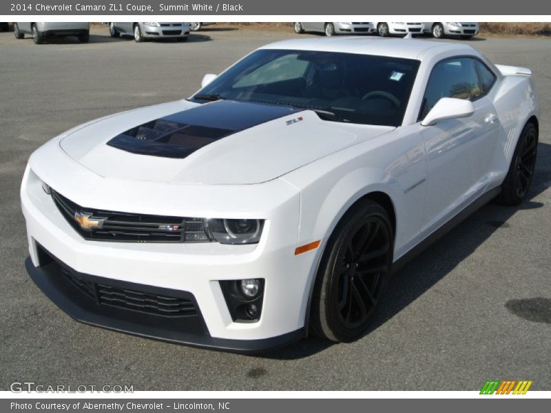 Front 3/4 View of 2014 Camaro ZL1 Coupe