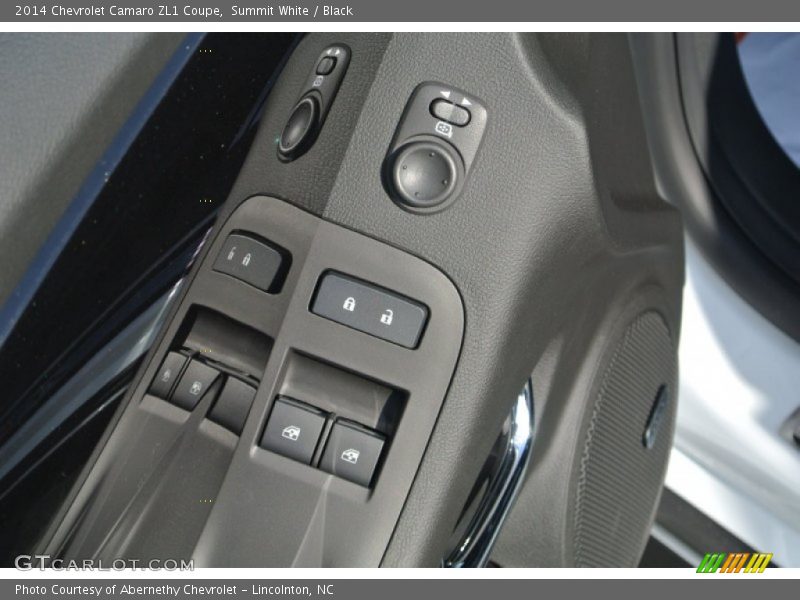 Controls of 2014 Camaro ZL1 Coupe