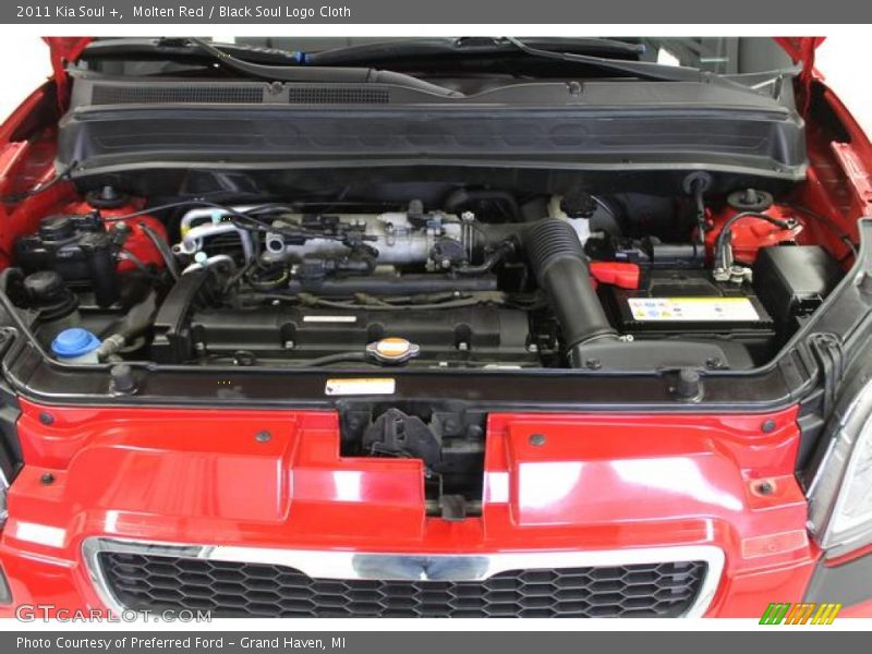 Molten Red / Black Soul Logo Cloth 2011 Kia Soul +