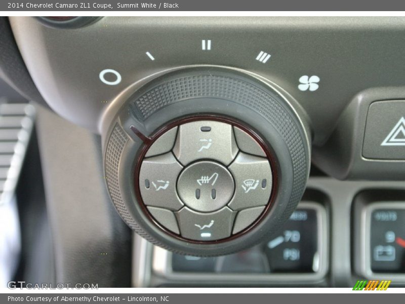 Controls of 2014 Camaro ZL1 Coupe