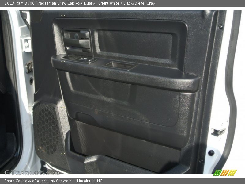 Bright White / Black/Diesel Gray 2013 Ram 3500 Tradesman Crew Cab 4x4 Dually