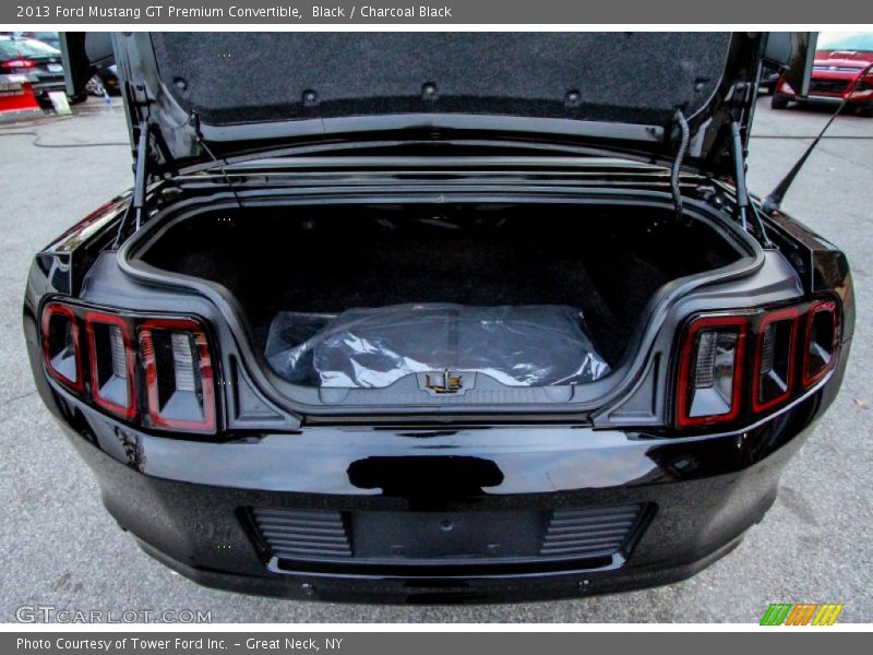  2013 Mustang GT Premium Convertible Trunk