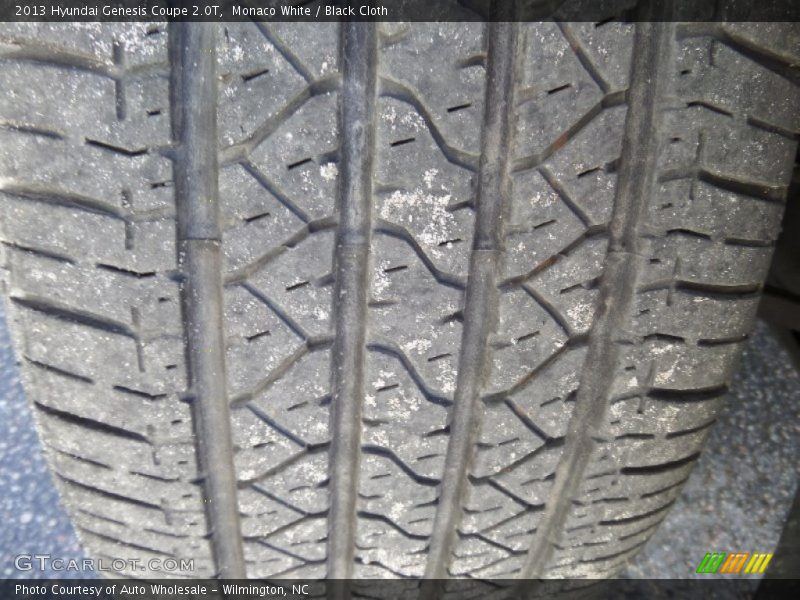 Monaco White / Black Cloth 2013 Hyundai Genesis Coupe 2.0T