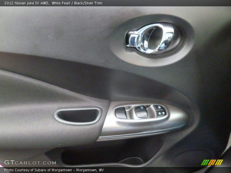 White Pearl / Black/Silver Trim 2012 Nissan Juke SV AWD