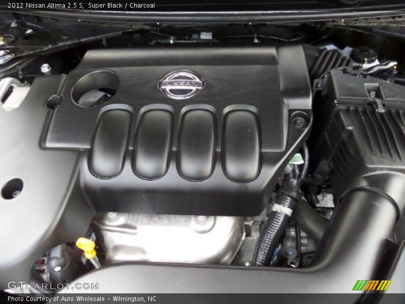 Super Black / Charcoal 2012 Nissan Altima 2.5 S