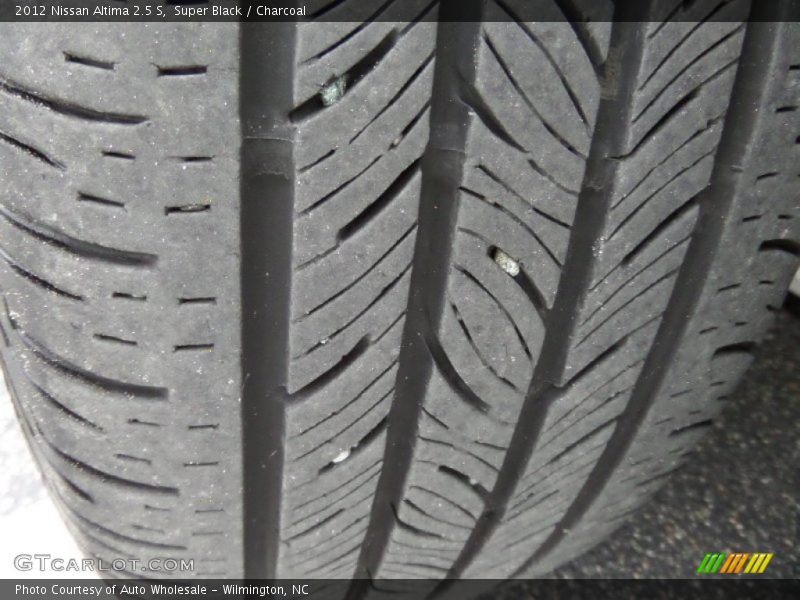 Super Black / Charcoal 2012 Nissan Altima 2.5 S