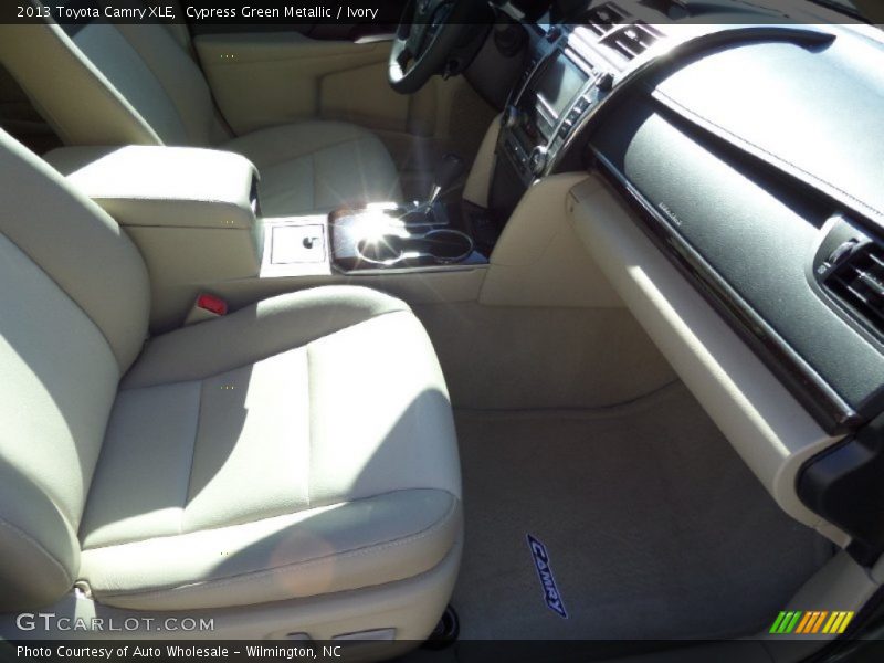 Cypress Green Metallic / Ivory 2013 Toyota Camry XLE