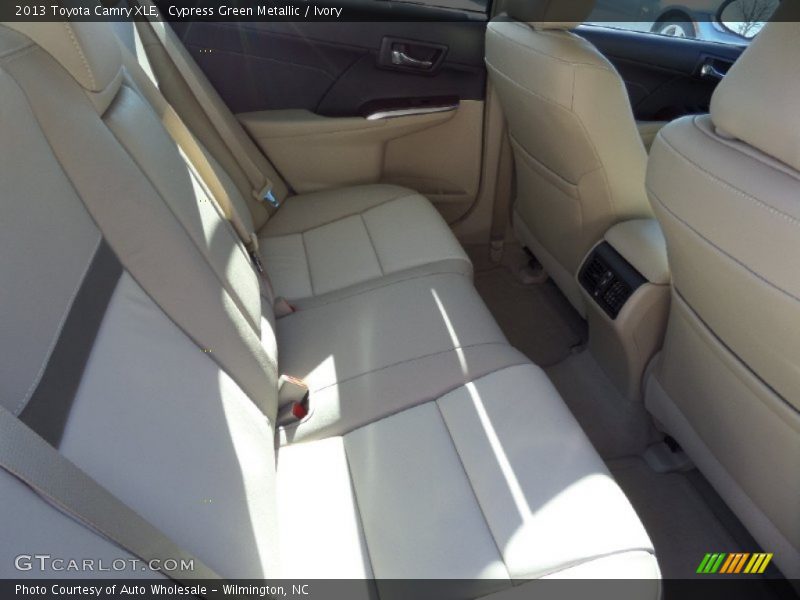Cypress Green Metallic / Ivory 2013 Toyota Camry XLE