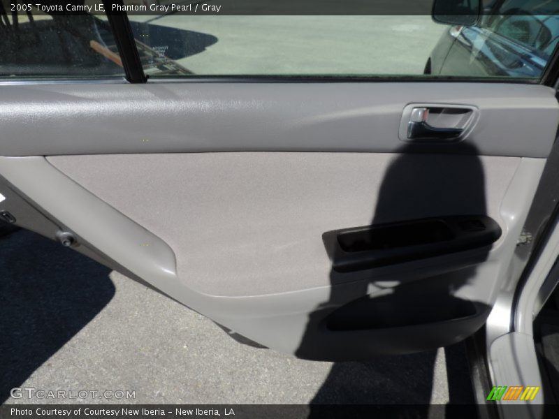 Phantom Gray Pearl / Gray 2005 Toyota Camry LE