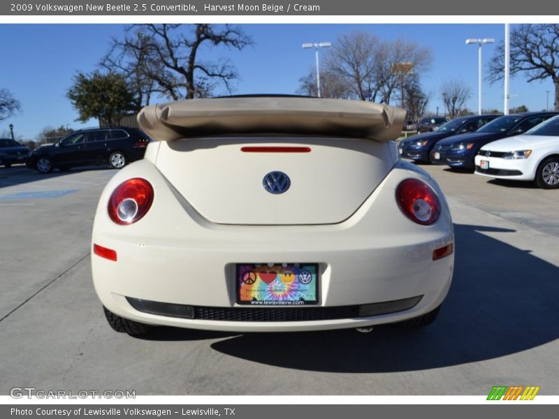 Harvest Moon Beige / Cream 2009 Volkswagen New Beetle 2.5 Convertible