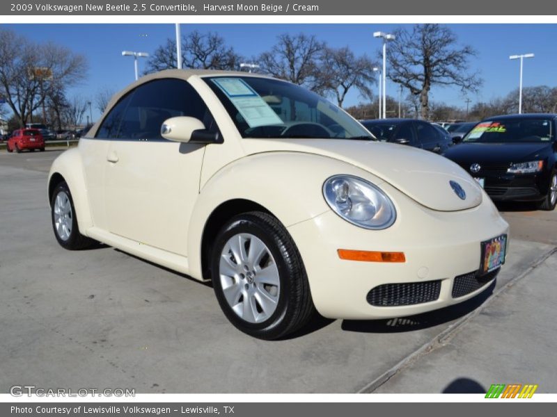 Front 3/4 View of 2009 New Beetle 2.5 Convertible