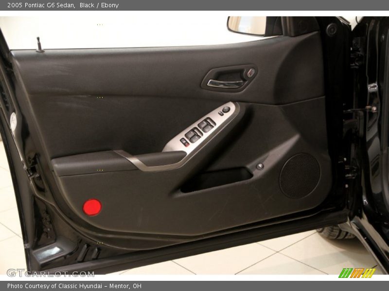 Door Panel of 2005 G6 Sedan