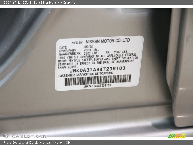 Brilliant Silver Metallic / Graphite 2004 Infiniti I 35