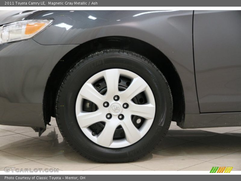 Magnetic Gray Metallic / Ash 2011 Toyota Camry LE