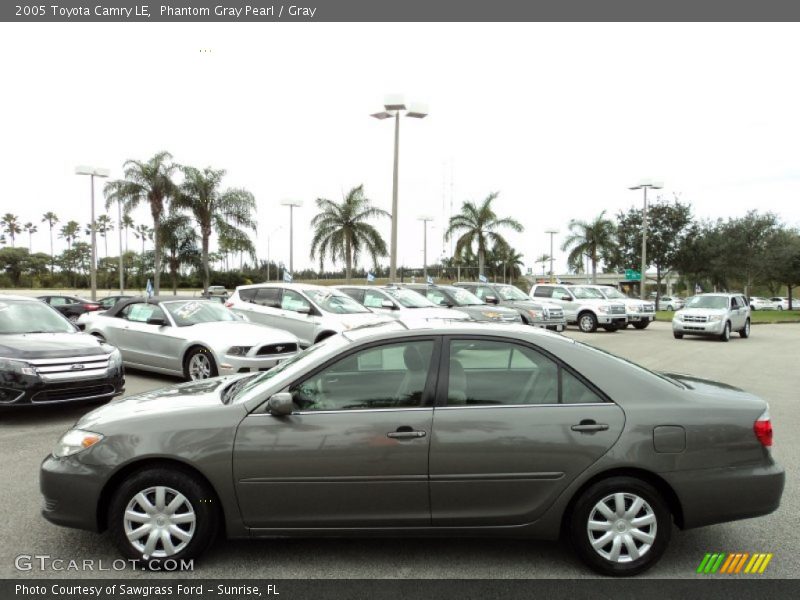 Phantom Gray Pearl / Gray 2005 Toyota Camry LE